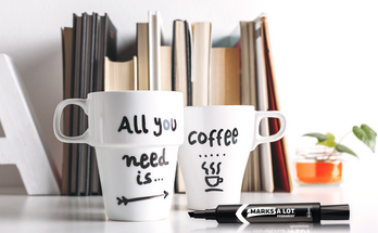 Decorate Colourfully on coffee cups
