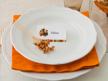 Create a Warm Welcome for Thanksgiving Guests