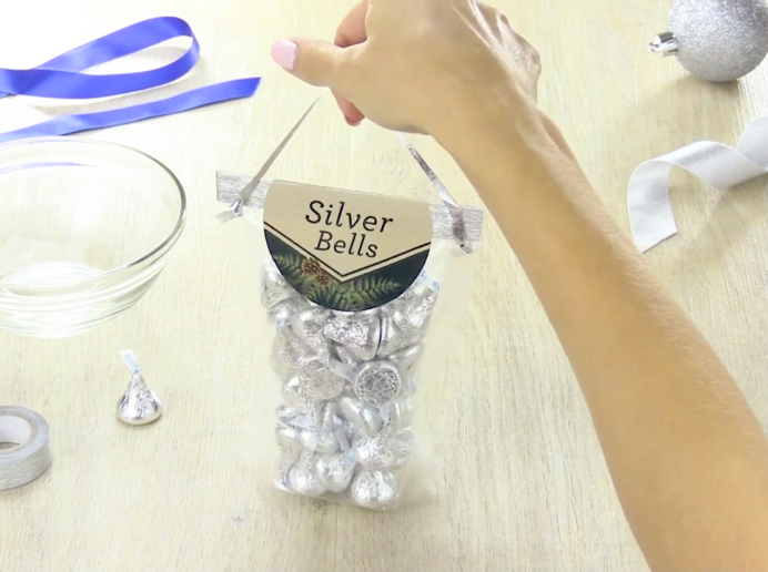 Holiday Loot Bags/Silver Bells