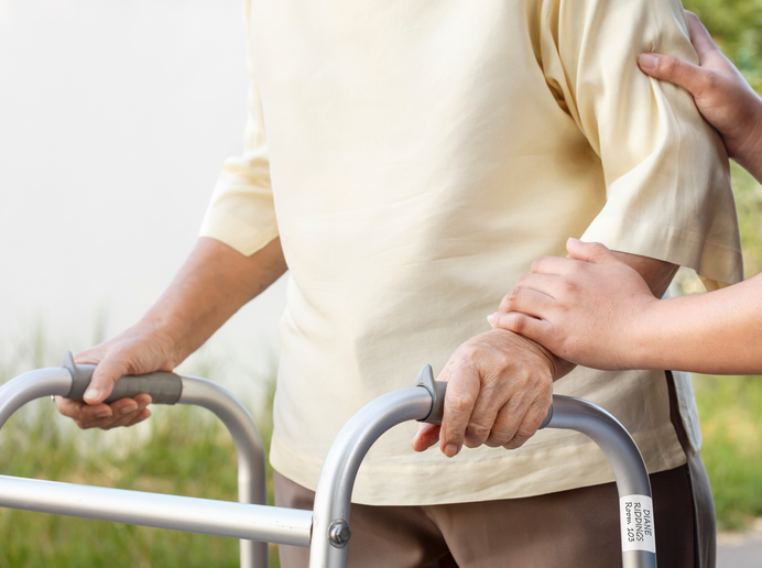 6 éléments essentiels de la gestion des établissements de soins de longue durée